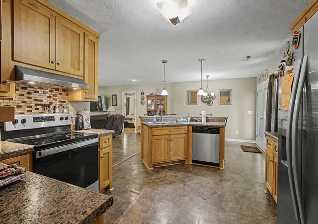 Photo 4 of Single family home for sale at 7719 Elkton Pike, Prospect, TN 38477 | MLS# 3515940 | Listing updated on 2026-08-19