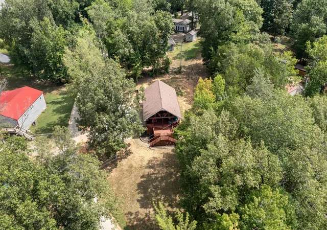 2nd image of 178 Cottage Cir, Linden, TN 37096 | MLS# 3514759