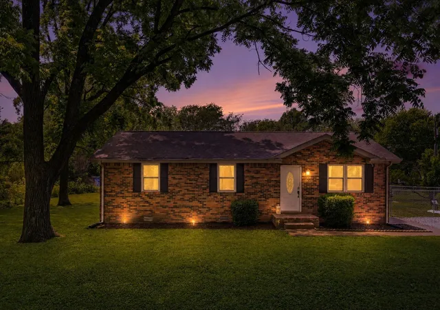 2nd image of 1223 Pleasant View Main St, Pleasant View, TN 37146 | MLS# 3514777