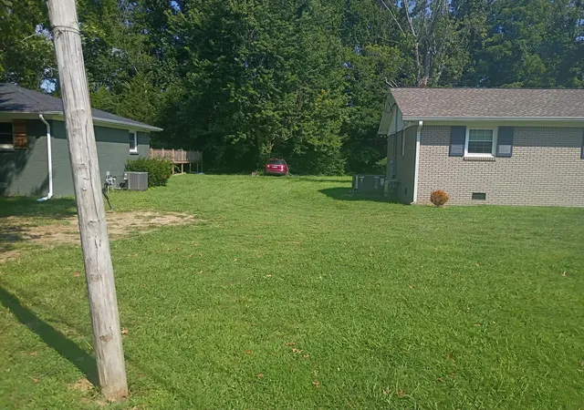Photo 1 of Single family home for sale at 203 Sunset Dr, Waverly, TN 37185 | MLS# 3514791 | Listing updated on 2026-09-21