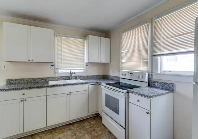 2nd image of 721 18th Ave W, Springfield, TN 37172 | MLS# 3514790