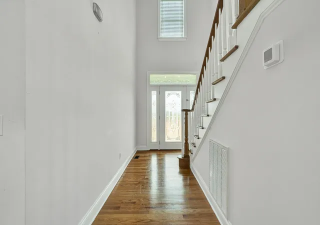 Photo 3 of Single family home for sale at 7321 Majestic Hl Dr, Chattanooga, TN 37421 | MLS# 3514817 | Listing updated on 2026-08-18