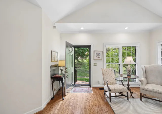 3rd image of 1922 Randolph Pl, Nashville, TN 37215 | MLS# 3518377