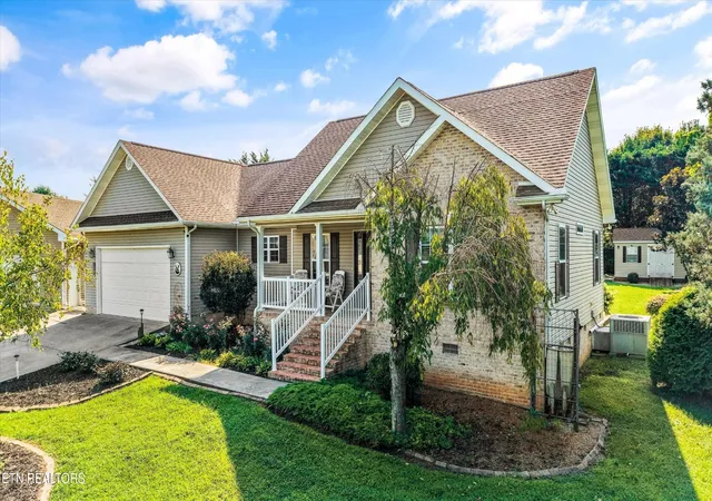 Photo 2 of Single family home for sale at 114 Brooklyn Dr, Madisonville, TN 37354 | MLS# 3531926 | Listing updated on 2026-09-13