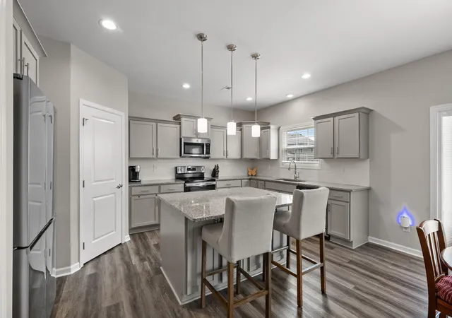 Single family home for sale at 1429 Kingbird Dr, Clarksville, TN 37040 | MLS# 3514995