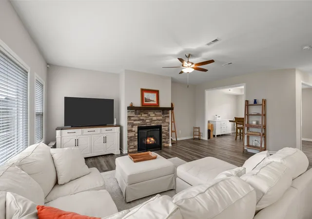 5th image of 1429 Kingbird Dr, Clarksville, TN 37040 | MLS# 3514995
