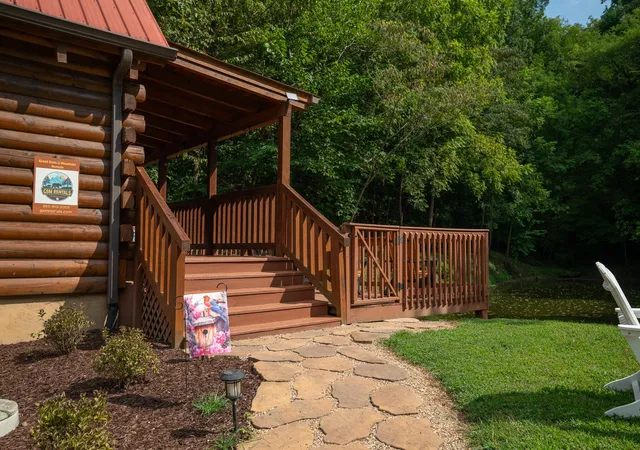 Photo 2 of Sale Pending at 439 Hideaway Ridge Cir, Sevierville, TN 37862 | MLS# 3514932 | Listing updated on 2026-09-05