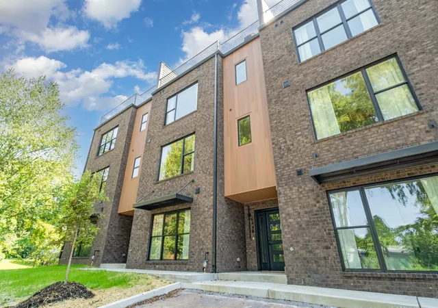 Photo 3 of Townhouse for sale at 542a Rosedale Ave #10, Nashville, TN 37211 | MLS# 3514881 | Listing updated on 2026-08-18