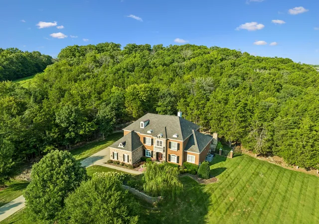 Photo 1 of Sale Pending at 894 Arlington Heights, Brentwood, TN 37027 | MLS# 3525639 | Listing updated on 2026-10-08
