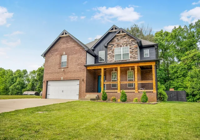 Photo 1 of Single family home for sale at 3552 Aurora Dr, Clarksville, TN 37040 | MLS# 3542545 | Listing updated on 2026-09-18