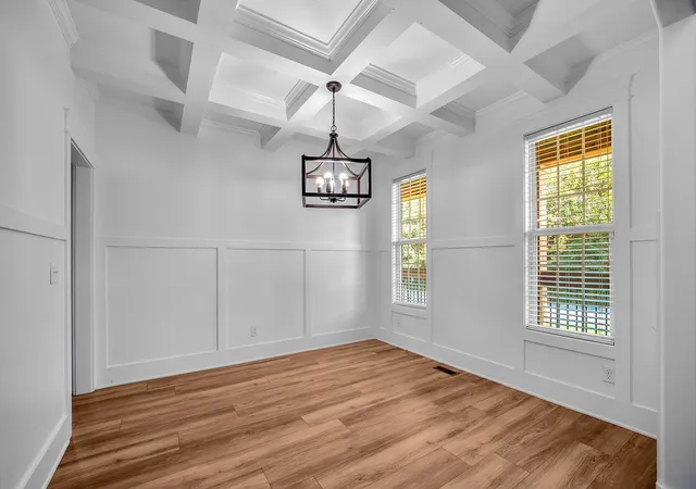 Photo 4 of Single family home for sale at 3552 Aurora Dr, Clarksville, TN 37040 | MLS# 3542545 | Listing updated on 2026-09-18