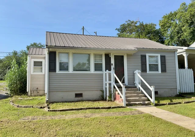 1st image of 109 Parker St, Woodbury, TN 37190 | MLS# 3515335