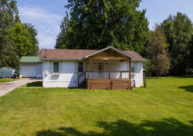 1st image of 405 Twin Cove Dr, Lebanon, TN 37087 | MLS# 3519224