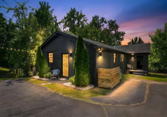 Photo 1 of Single family home for sale at 609 Rosebank Ave #C and D, Nashville, TN 37206 | MLS# 3527455 | Listing updated on 2026-09-06