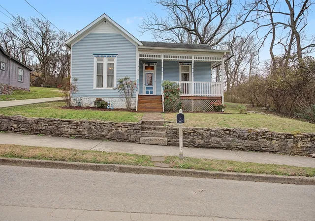 1st image of 407 W 12th St, Columbia, TN 38401 | MLS# 3516422