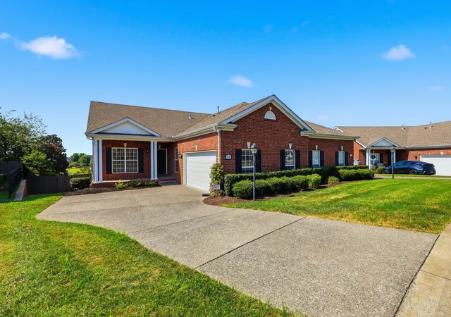 Photo 2 of Single family home for sale at 114 Kenton Loop, Hendersonville, TN 37075 | MLS# 3528661 | Listing updated on 2026-09-06