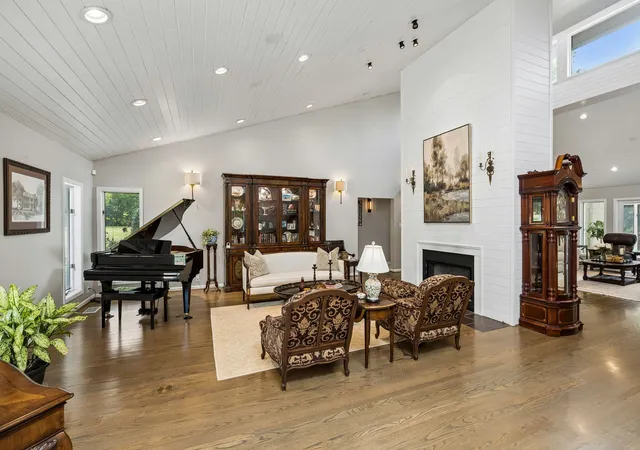 Photo 3 of Single family home for sale at 206 Kippsford Pond Rd, Columbia, TN 38401 | MLS# 3528354 | Listing updated on 2026-10-07
