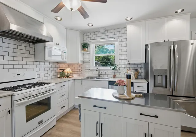 2nd image of 5004 W Durrett Dr, Nashville, TN 37211 | MLS# 3520303