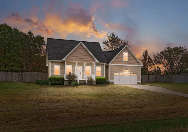 1st image of 284 Meadowbrook Dr, Cadiz, KY 42211 | MLS# 3514939