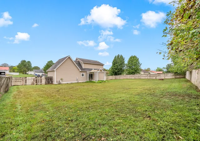 32nd image of 284 Meadowbrook Dr, Cadiz, KY 42211 | MLS# 3514939