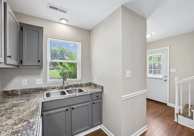 Photo 4 of Townhouse for sale at 601 E Grundy St #Unit E, Tullahoma, TN 37388 | MLS# 3528919 | Listing updated on 2026-10-07