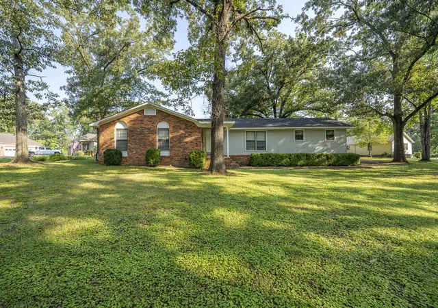 1st image of 341 Somerset Loop, Savannah, TN 38372 | MLS# 3515104