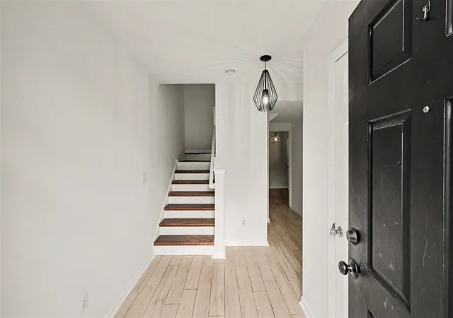2nd image of 663 Huffine Manor Cir, Franklin, TN 37067 | MLS# 3519240