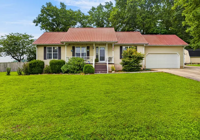 Photo 1 of Single family home for sale at 291 Idlewild Dr, Sparta, TN 38583 | MLS# 3518805 | Listing updated on 2026-08-20