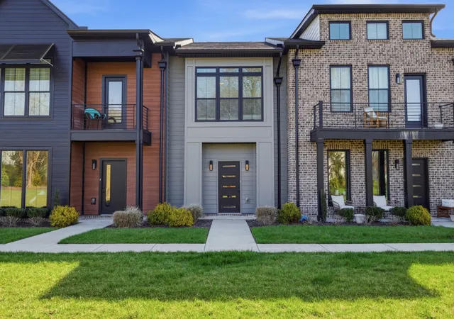 3rd image of 1428 Rebecca Johns Dr, Murfreesboro, TN 37128 | MLS# 3515001