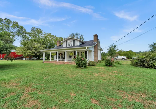 Photo 3 of Single family home for sale at 4576 Minor Hl Hwy, Pulaski, TN 38478 | MLS# 3516434 | Listing updated on 2026-09-03
