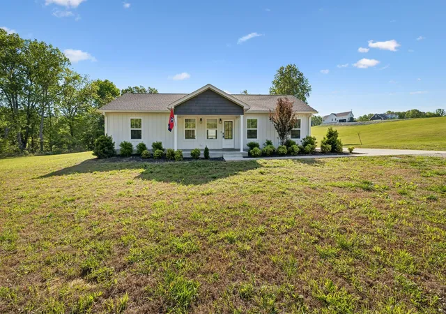 3rd image of 300 Still Point Rd, Smithville, TN 37166 | MLS# 3515113