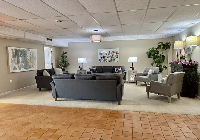 2nd image of 200 Sanders Fry Rd, Hendersonville, TN 37075