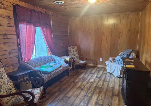 Photo 2 of Single family home for sale at 164 Smith Ln, Camden, TN 38320 | MLS# 3515081 | Listing updated on 2026-09-29