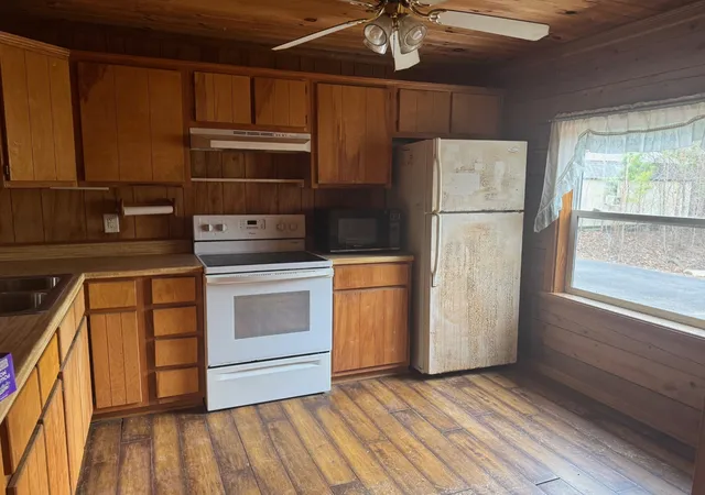 Photo 4 of Single family home for sale at 164 Smith Ln, Camden, TN 38320 | MLS# 3515081 | Listing updated on 2026-09-29
