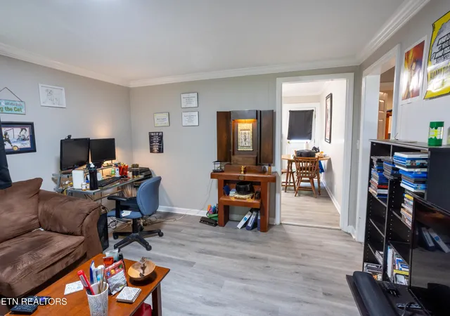 4th image of 609 W Inskip Dr, Knoxville, TN 37912 | MLS# 3514989