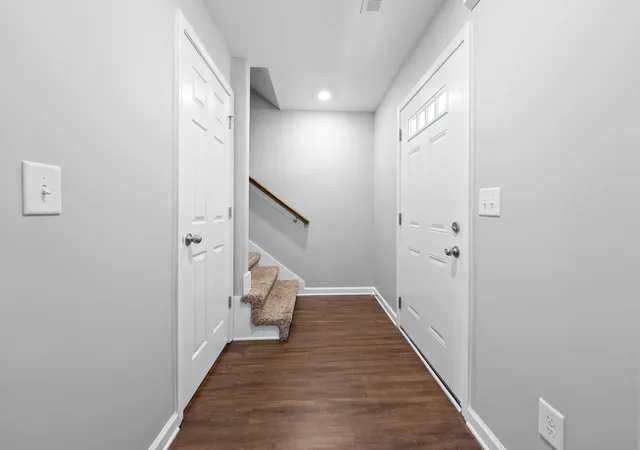Photo 2 of Townhouse for sale at 1105 Commerce St, Clarksville, TN 37040 | MLS# 3516083 | Listing updated on 2026-08-19