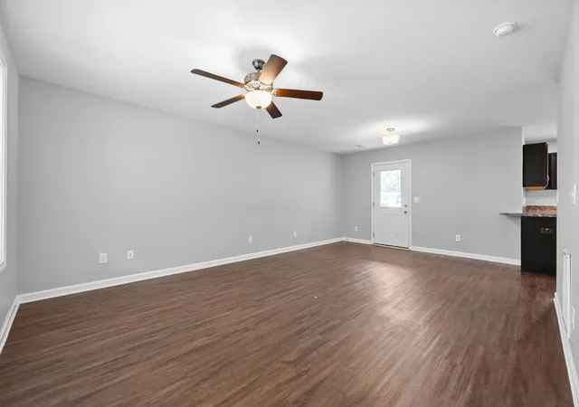 Photo 3 of Townhouse for sale at 1105 Commerce St, Clarksville, TN 37040 | MLS# 3516083 | Listing updated on 2026-08-19