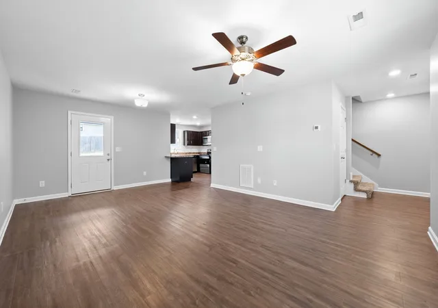 Photo 4 of Townhouse for sale at 1105 Commerce St, Clarksville, TN 37040 | MLS# 3516083 | Listing updated on 2026-08-19
