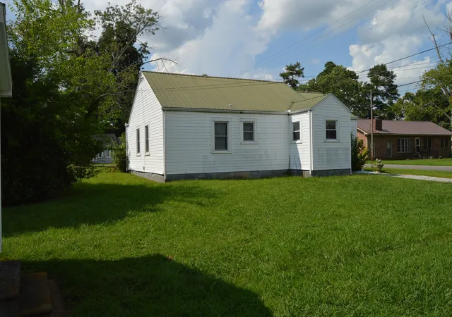 2nd image of 601 Johnson St, Manchester, TN 37355 | MLS# 3525568