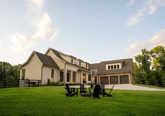 1st image of 1489 Old Tva Rd, Columbia, TN 38401 | MLS# 3515059
