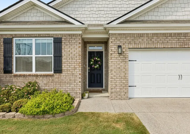 2nd image of 1230 Sylvan Park Dr, Spring Hill, TN 37174 | MLS# 3519067