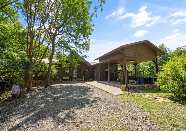3rd image of 575 Ironsburg Rd, Tellico Plains, TN 37385 | MLS# 3515125