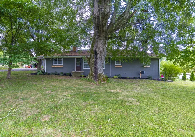 Photo 3 of Single family home for sale at 134 Old Huntsville Rd, Fayetteville, TN 37334 | MLS# 3520410 | Listing updated on 2026-08-25