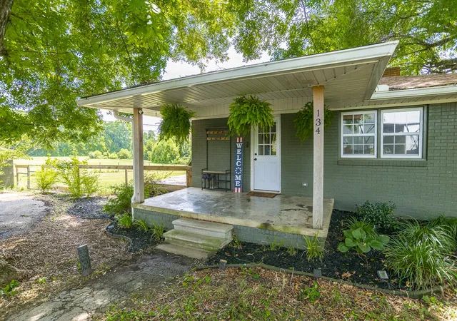 Photo 3 of Single family home for sale at 134 Old Huntsville Rd, Fayetteville, TN 37334 | MLS# 3520410 | Listing updated on 2026-09-25