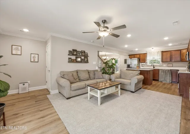 3rd image of 7621 Honey Oaks Rd, Corryton, TN 37721 | MLS# 3515159