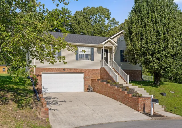 Photo 2 of Sale Pending at 8927 Wings Way, Hixson, TN 37343 | MLS# 3527668 | Listing updated on 2026-08-28
