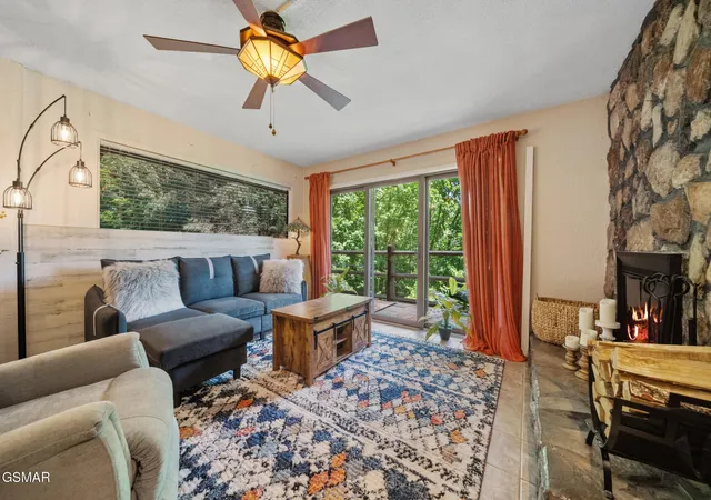 2nd image of 1081 Cove Road #APT 1011, Sevierville, TN 37876 | MLS# 3515201