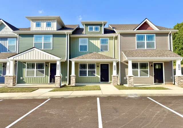 3rd image of 905 Peaceful Pl, Clarksville, TN 37040 | MLS# 3516018