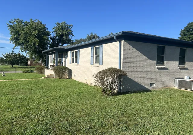 Photo 3 of Single family home for sale at 803 Miles Rd, Pulaski, TN 38478 | MLS# 3518964 | Listing updated on 2026-09-28