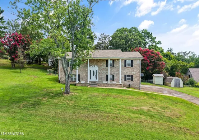 2nd image of 9229 Slade Dr, Knoxville, TN 37931 | MLS# 3515224